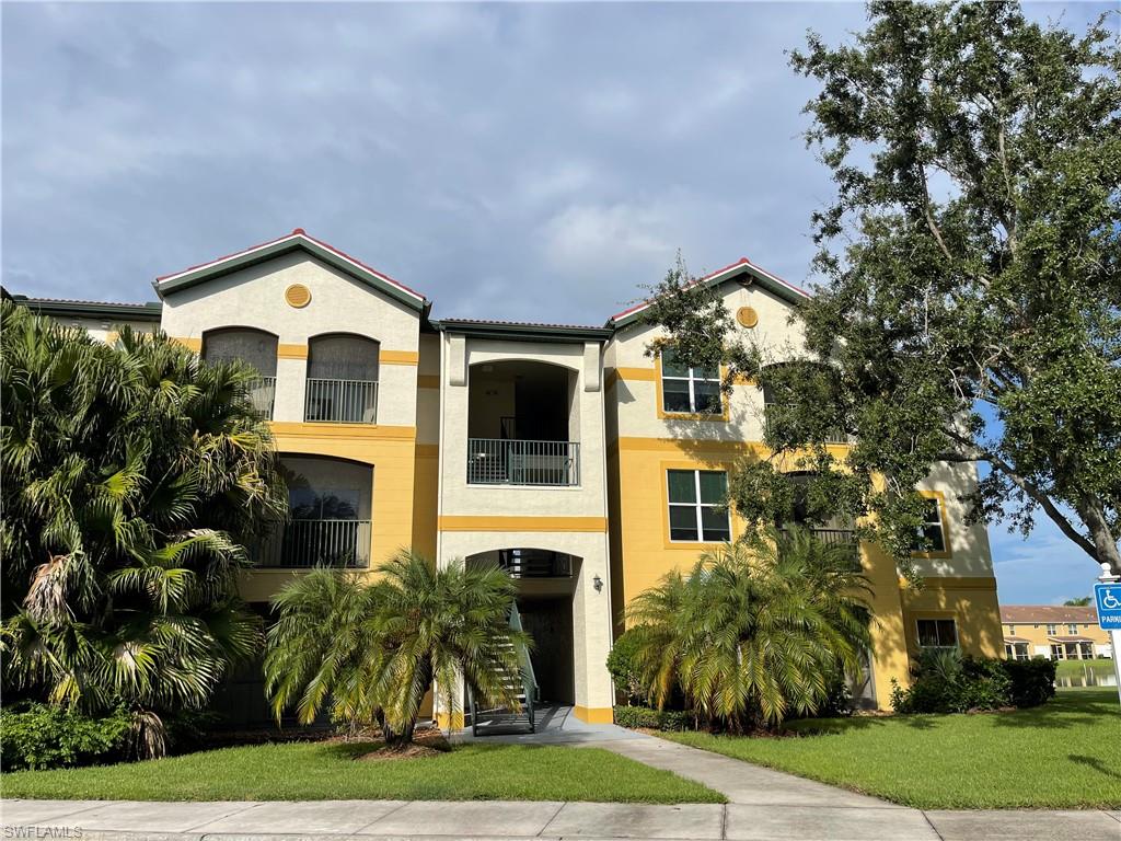 ROYAL GREENS - Residential Lease