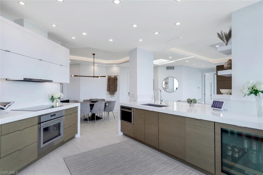 BAY SHORE PLACE - Residential