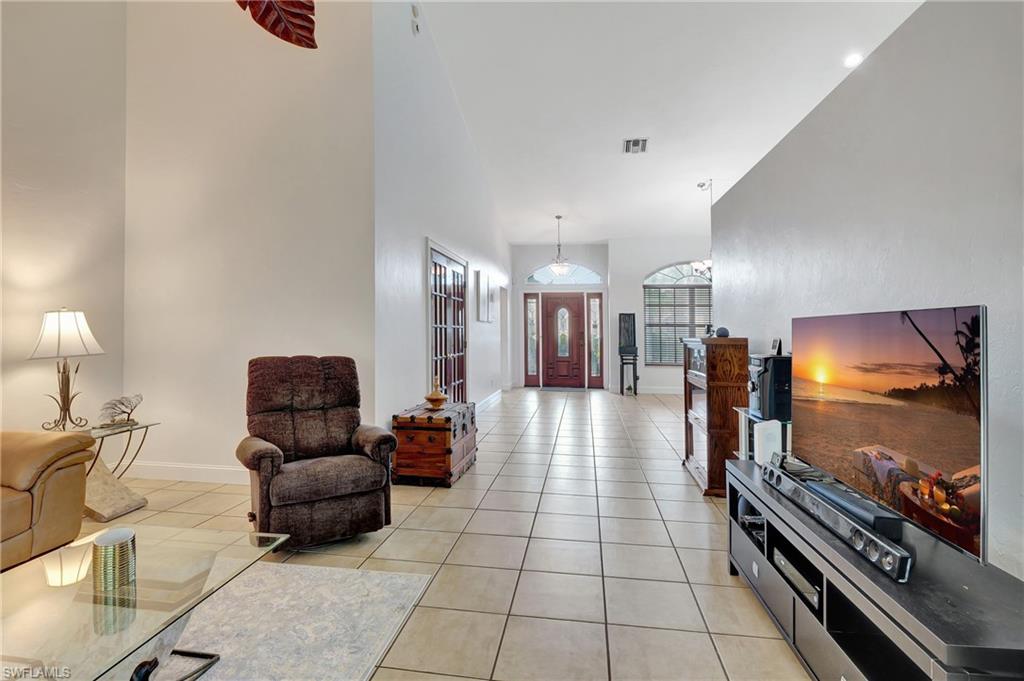 QUEENS PARK AT LAGO VERDE - Residential