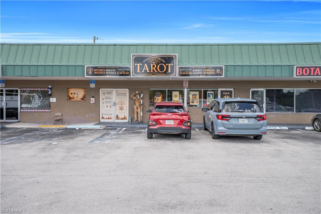 Excellent business opportunity! This is the sale of a fully established business, including the business goodwill, furniture, fixtures, equipment, and inventory. Everything is included, making it a true turnkey opportunity.

The business has been successfully operating in the same location for the past 6 years, building a loyal customer base and a strong reputation within the community. It is strategically located on a high-traffic main avenue, providing outstanding visibility and consistent customer exposure.

Perfect for investors or entrepreneurs looking to own a well-established business with proven success and excellent growth potential. Start generating income from day one with this fully operational business.