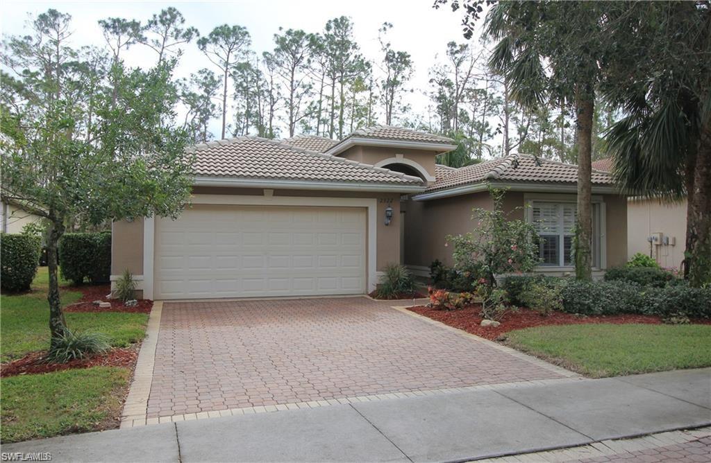Beautiful 3 bed/ 2 baths Pool Home, decorated in warm neutral colors and Turnkey Ready! Great cul de sac location with a private landscaped backyard lanai and pool. Upgrades throughout, wood cabinetry in the kitchen, appliances with side by side refrigerator and smooth surface stove, diagonal tile, tray ceilings in the master suite, a roman bath tub and raised his & her vanities glass block detailing. Family Pool, Lap Pool, Fittness Center, and Beach front access to the Lake. There is a public Golf Course located next door at Arrowhead Golf Club. Highlighting your stay will be the newly renovated clubhouse, renowned for its friendly and welcoming members who create a warm and loving community atmosphere. The clubhouse features an award-winning restaurant and a host of delightful amenities, a resort-style swimming area with a gazebo, lap pool, outdoor hot tub, spa, fitness center, and lighted tennis, pickleball, and bocce courts. A transferred tenant will have full access to these facilities, as well as the Clubhouse's Main Dining Room and Grille Room, enjoying all the benefits of membership, including discounts at the restaurant and pro shop.