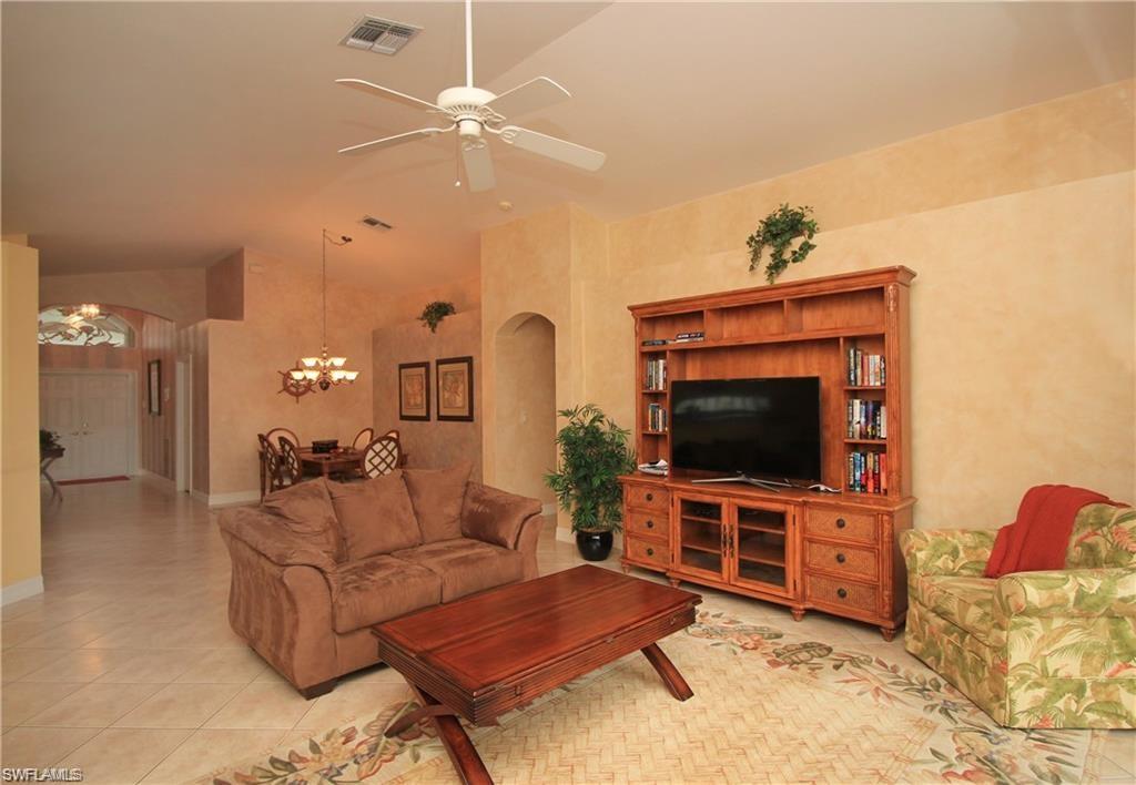 SATURNIA LAKES - Residential Lease
