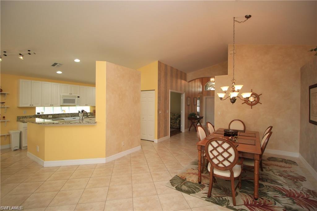SATURNIA LAKES - Residential Lease