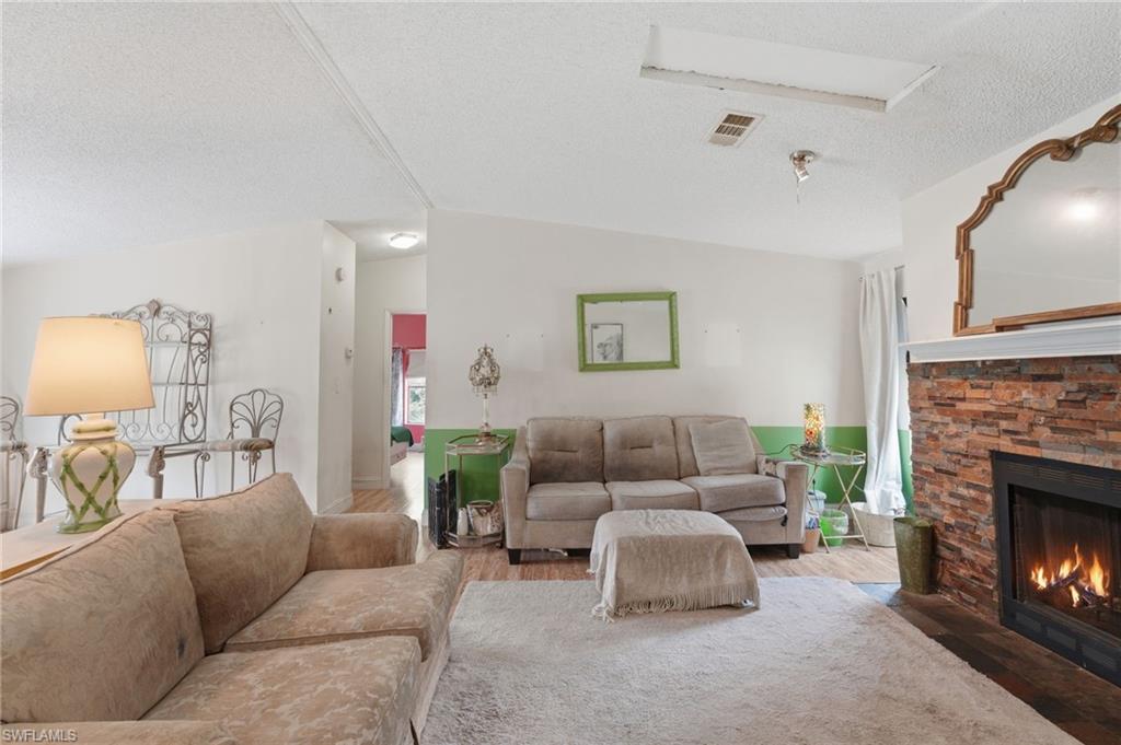 SUNCOAST ESTATE - Residential