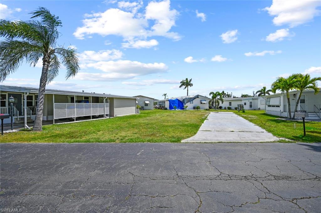 THUNDERBIRD MOBILE HOMES - Land