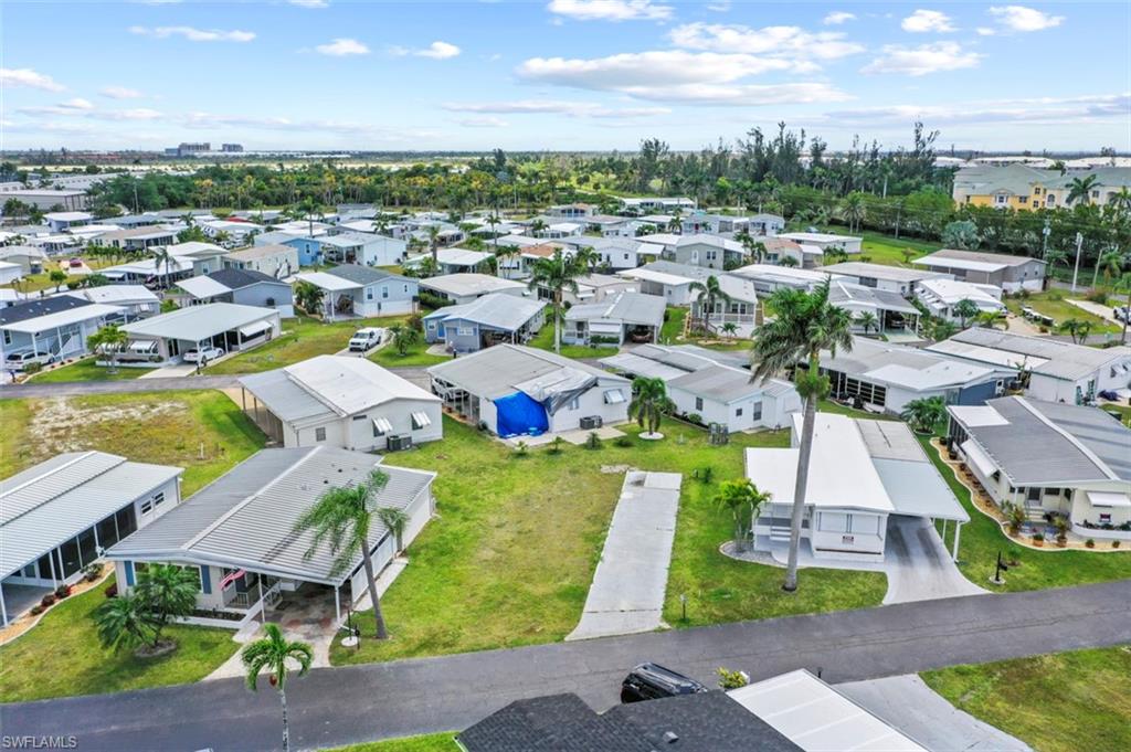 THUNDERBIRD MOBILE HOMES - Land