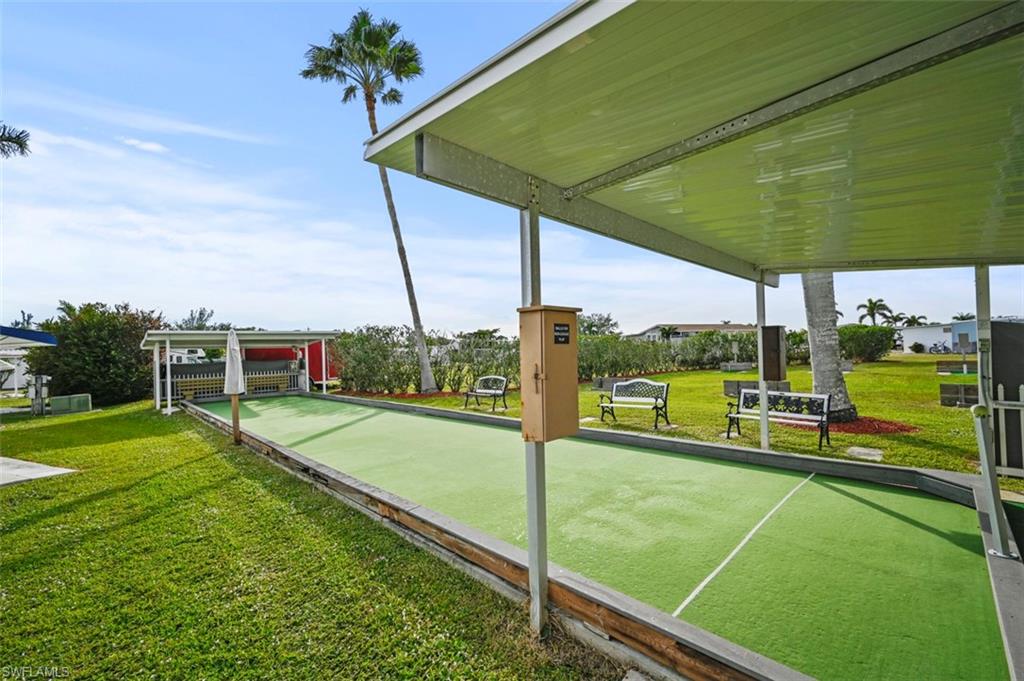 THUNDERBIRD MOBILE HOMES - Land