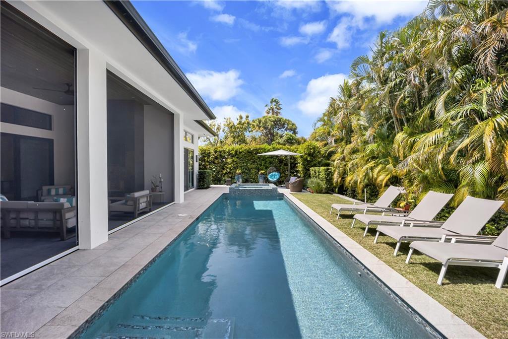 PARK SHORE - Residential