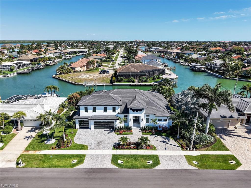 MARCO BEACH - Residential