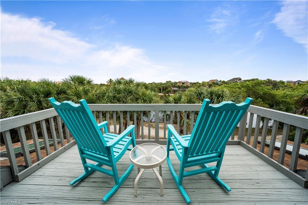 SAFETY HARBOR CLUB - Residential