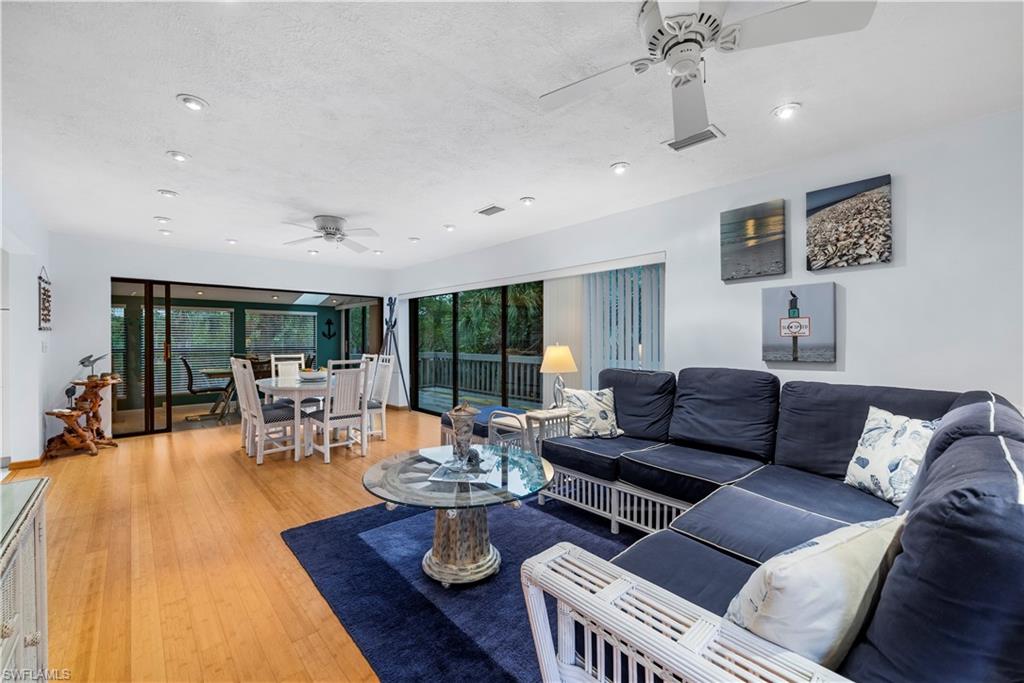 SAFETY HARBOR CLUB - Residential