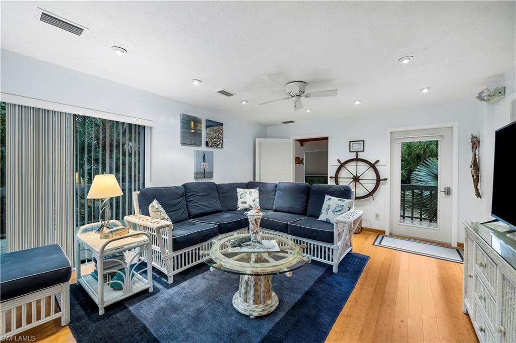 SAFETY HARBOR CLUB - Residential
