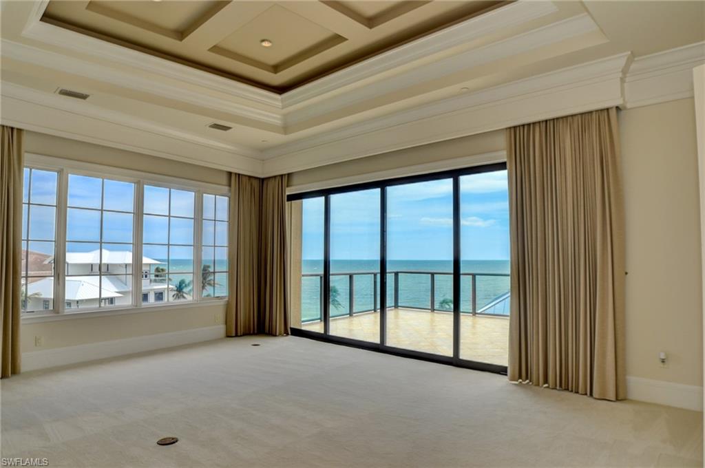 BAREFOOT BEACH - Residential