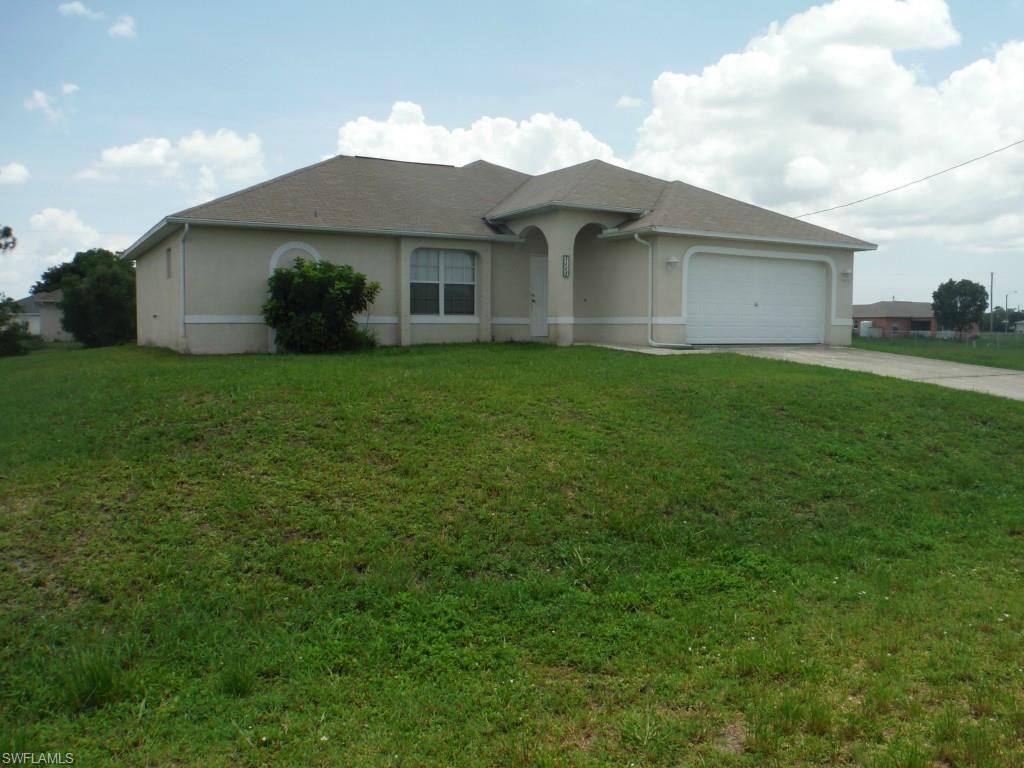 Very nice Hanson Homes 4 bedroom with a great room and a screened lanai.  This home is set up with the rear guest bathroom which has access to the lanai so if you have a pool this will serve as your pool bath.  As you enter the great room you will see the vaulted ceilings, plant shelves and large picture windows.  The kitchen and dining area are just off the great room and have tile floors, an island and lots of cabinet space.  The master is large and has two walk in closets.  The master bathroom had dual sinks, a large walk in shower and also a large linen closet.  The other side of the house has a long hallway with tons of closet space and 3 bedrooms.  The second bath is shared by the 3 bedrooms.  The laundry room is just off the garage with convenient access to the kitchen.  A large screened lanai on the rear of the house with a kitchen window which could be used as  a pass through for those barbecues.  Great for a large or growing family.  Close to Del Prado, Santa Barbara, schools and shopping.  Schedule your appointment now.