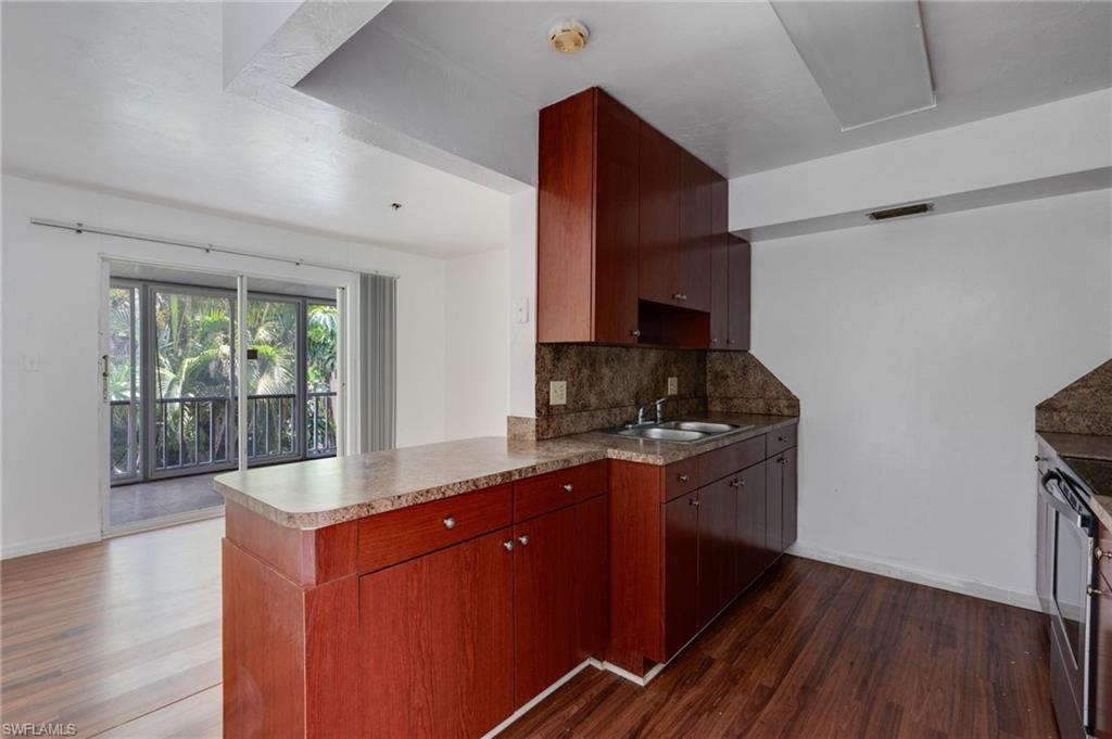 VILLA CAPRI CONDOMINIUM - Residential Lease