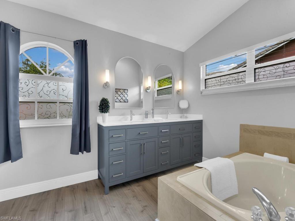 MAHOGANY RUN - Residential