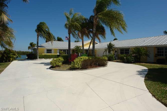 HOLIDAY HEIGHTS - Residential