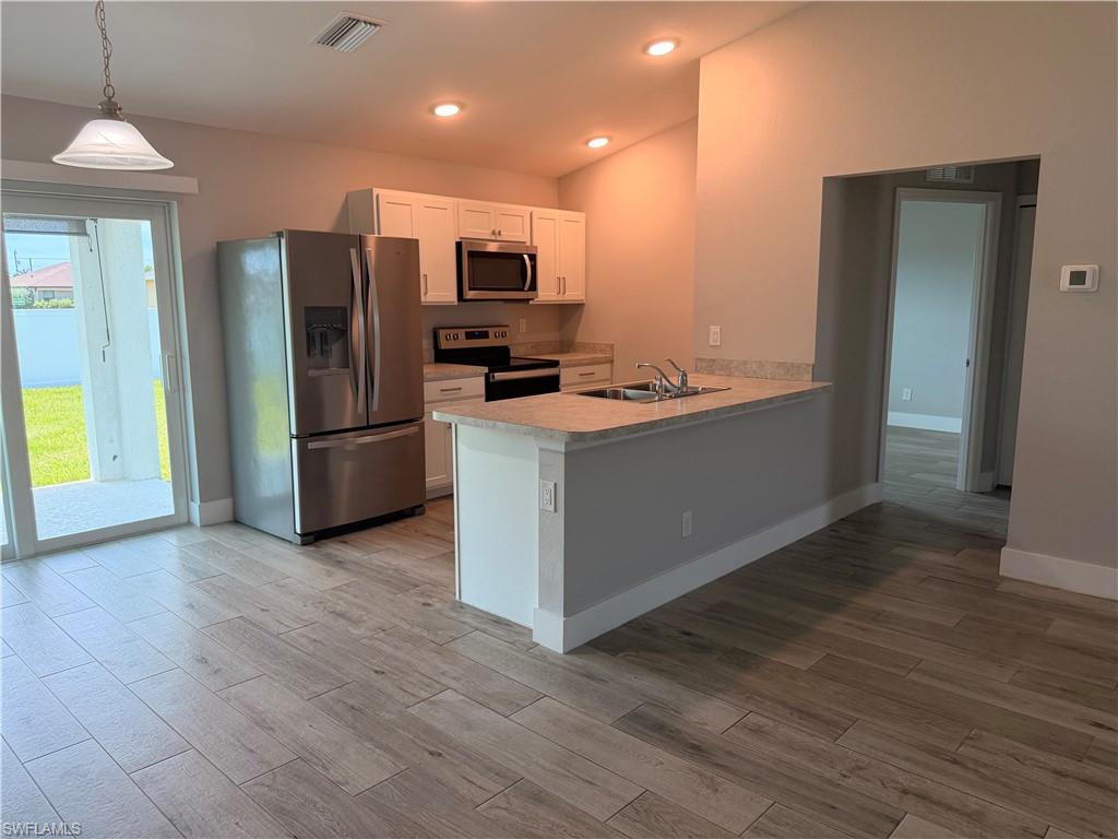 CAPE CORAL - Residential Lease
