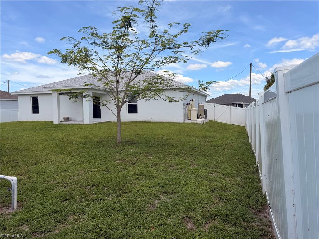 CAPE CORAL - Residential Lease