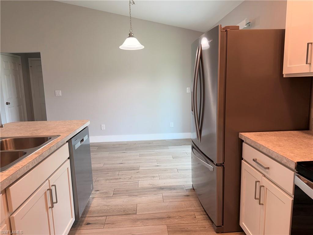 CAPE CORAL - Residential Lease