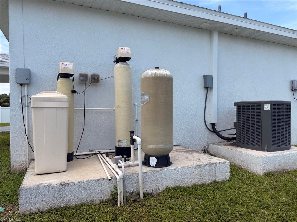 CAPE CORAL - Residential Lease