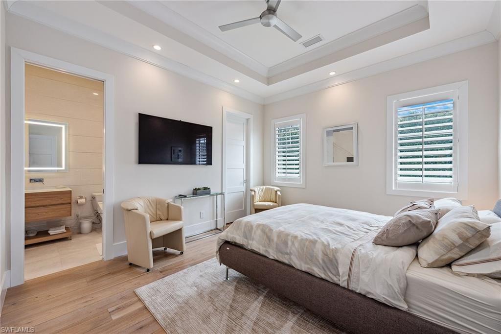 MOORINGS - Residential