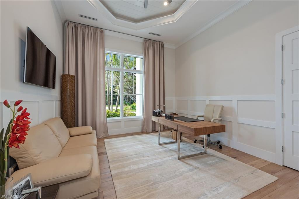 MOORINGS - Residential