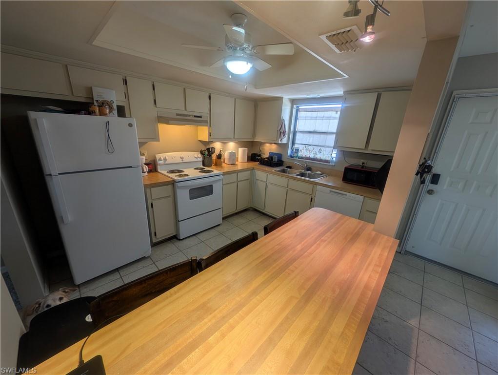 COMPASS ROSE CONDO - Residential