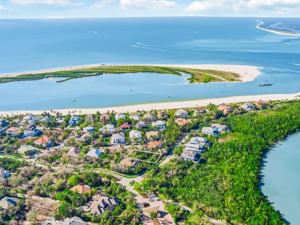 HIDEAWAY BEACH - Land