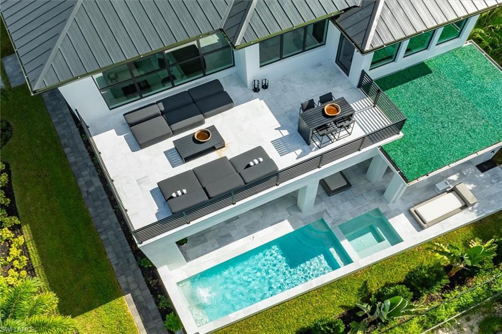 NAPLES PARK - Residential