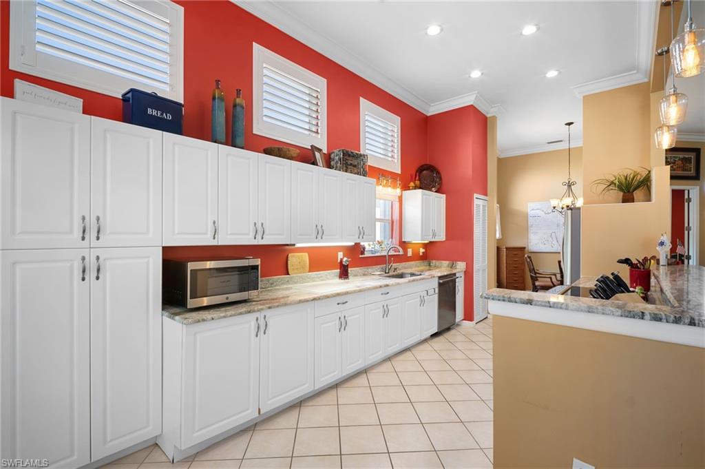 THE VINES - Residential