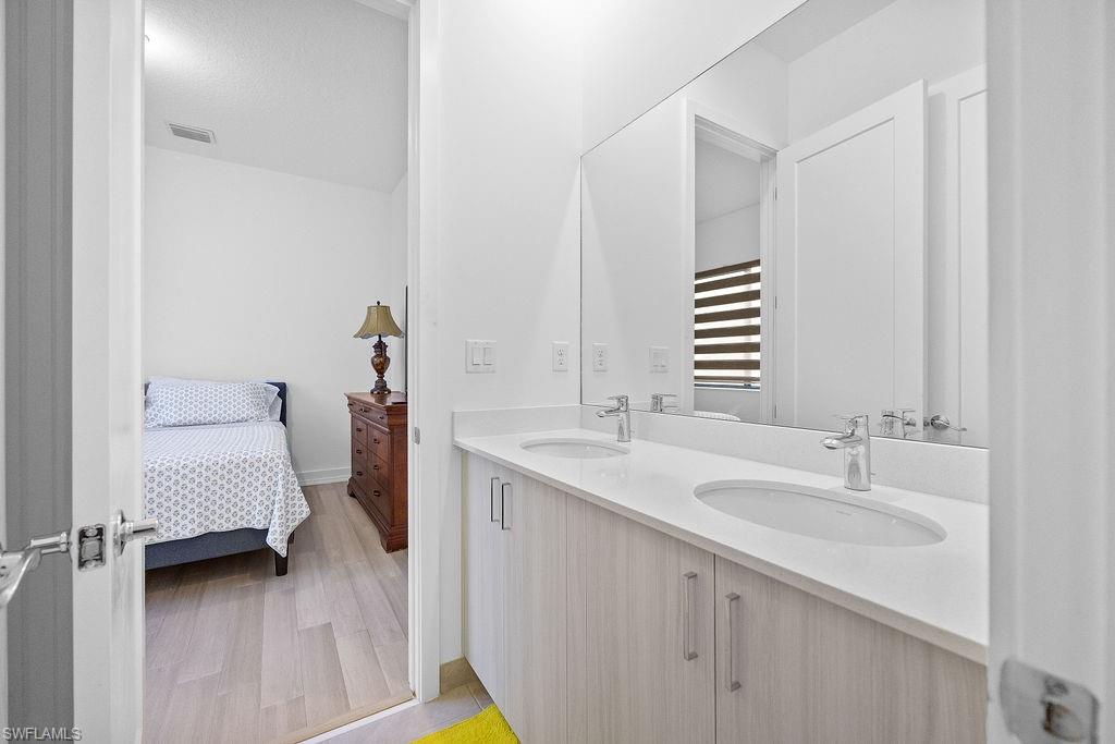 MAPLE RIDGE - Residential Lease