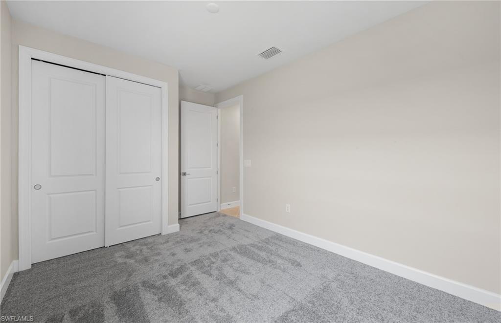 COUNTRY CLUB - Residential