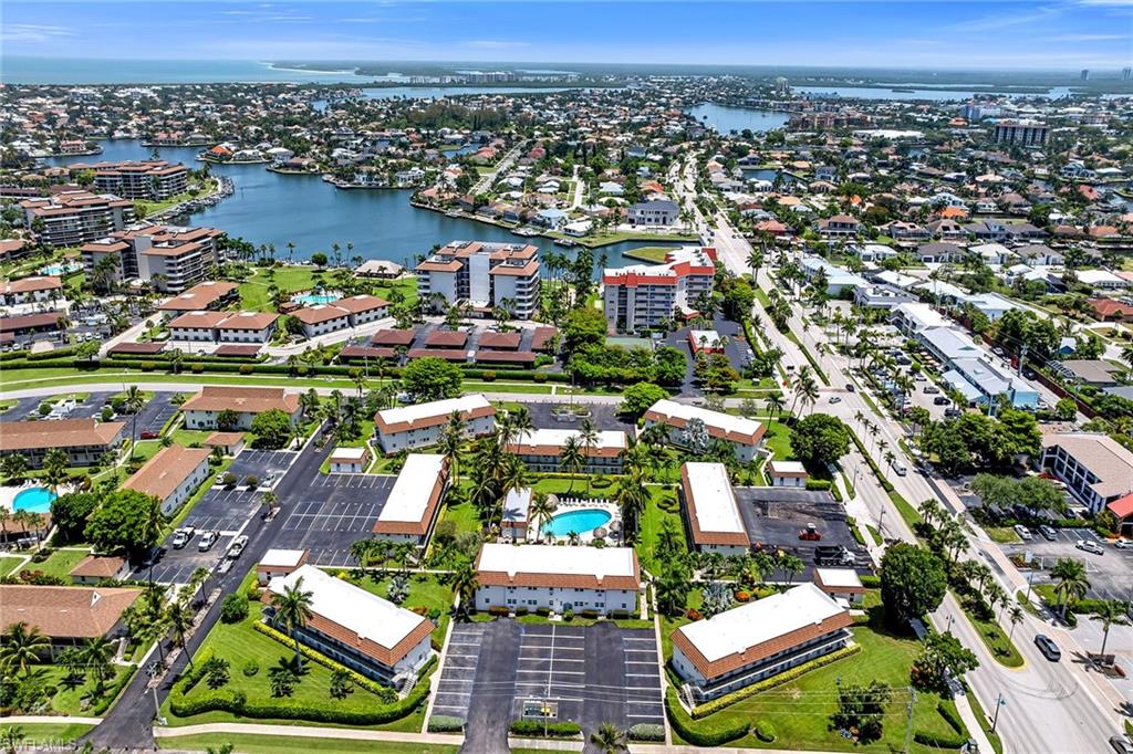 SEABREEZE CONDO - Residential