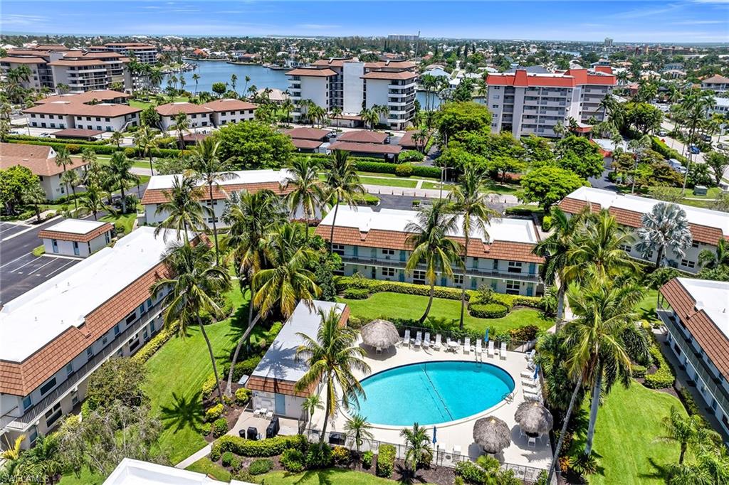 SEABREEZE CONDO - Residential