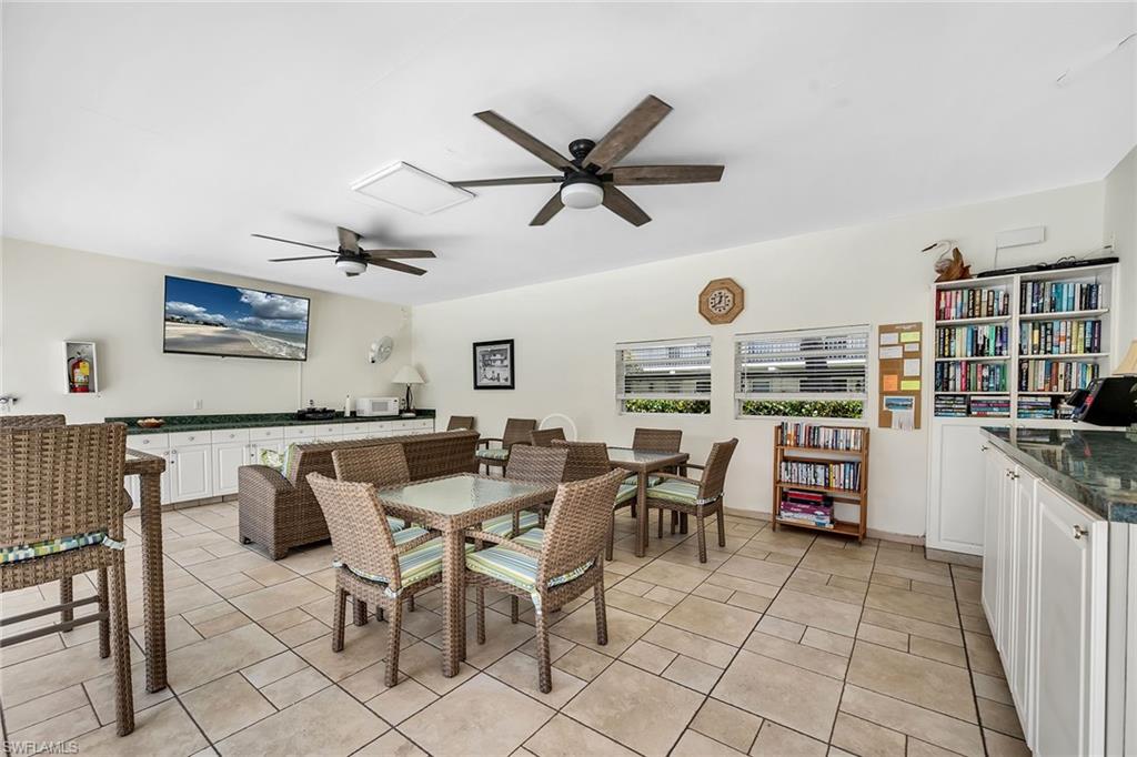 SEABREEZE CONDO - Residential