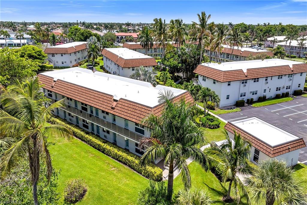 SEABREEZE CONDO - Residential