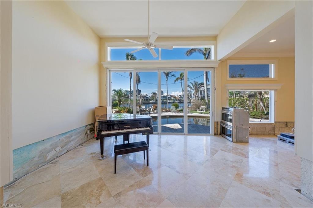 PARK SHORE - Residential