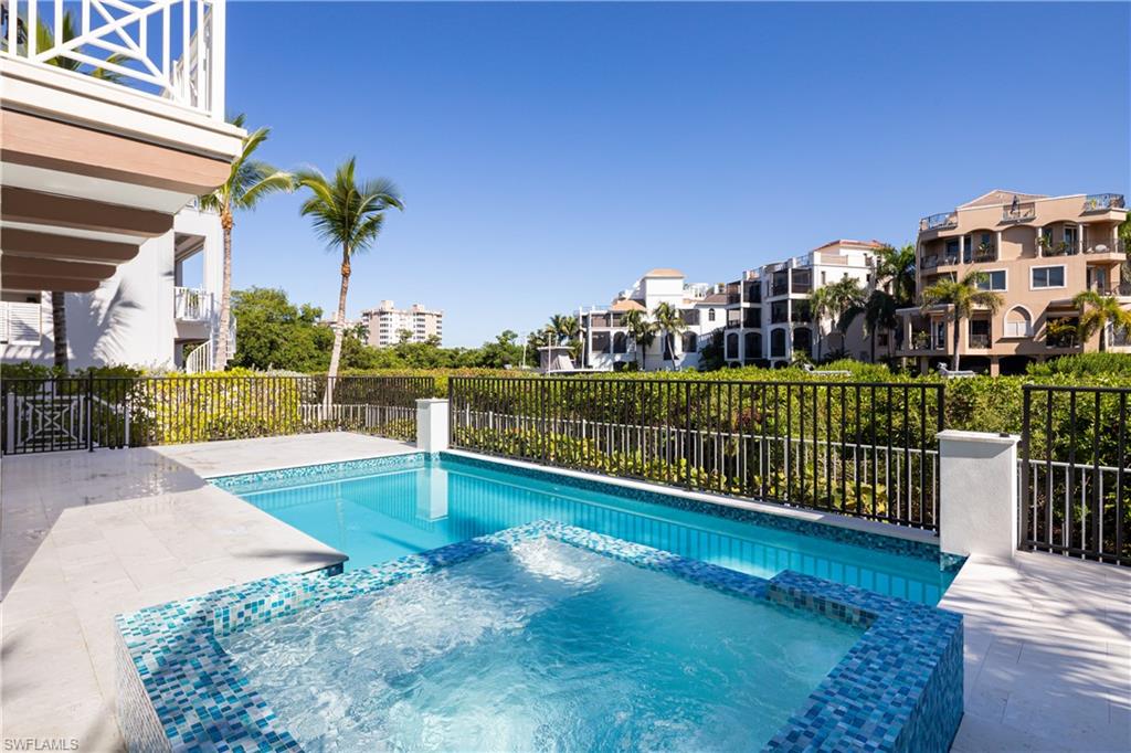 SOUTHPORT ON THE BAY - Residential