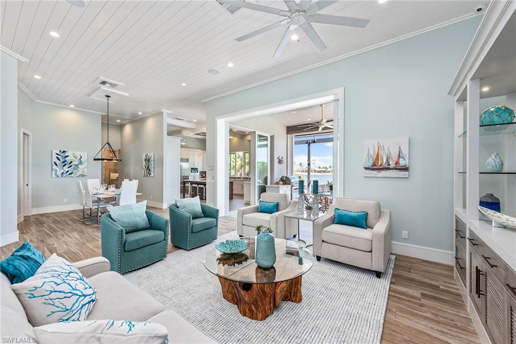 MARCO BEACH - Residential