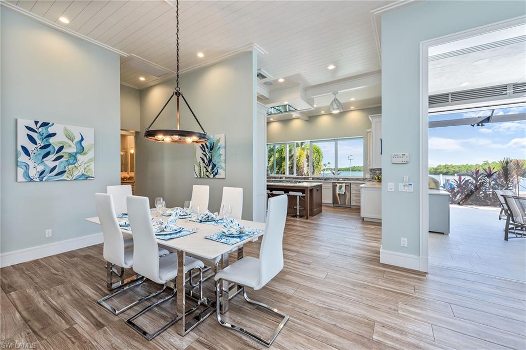 MARCO BEACH - Residential