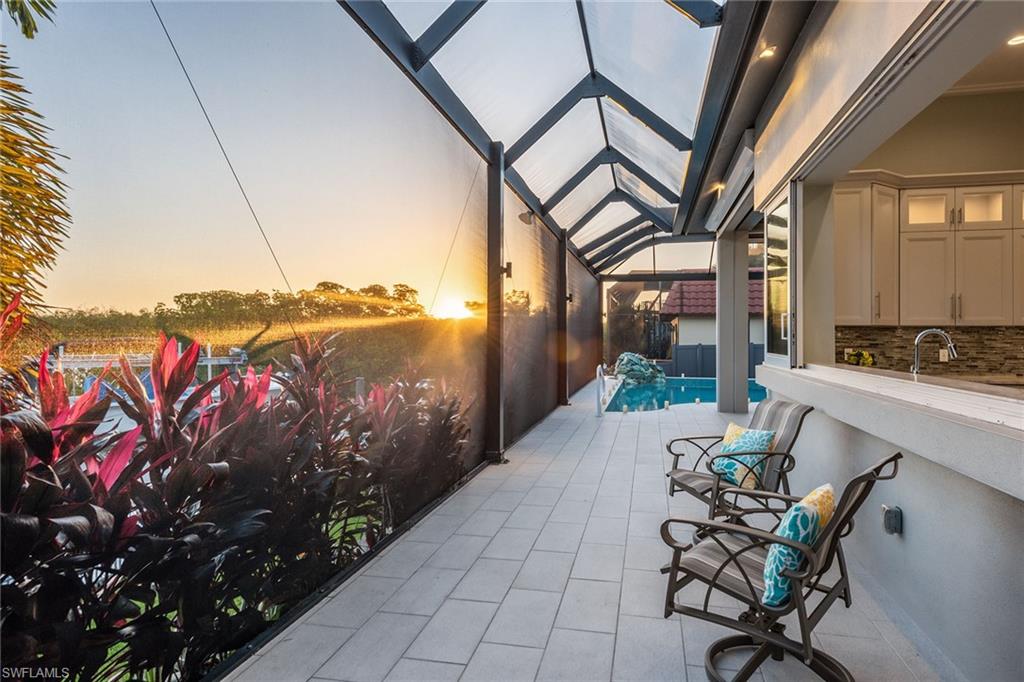 MARCO BEACH - Residential