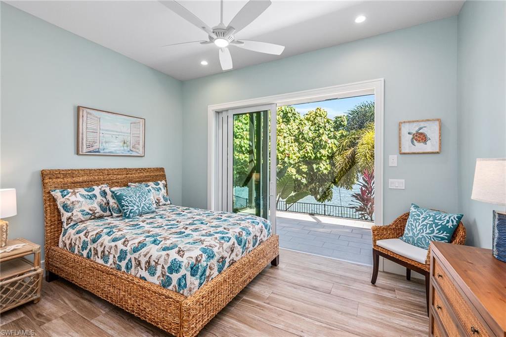 MARCO BEACH - Residential