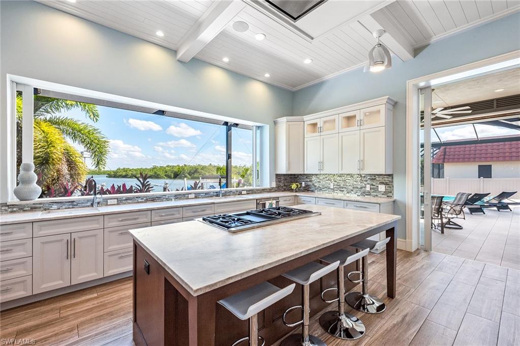 MARCO BEACH - Residential