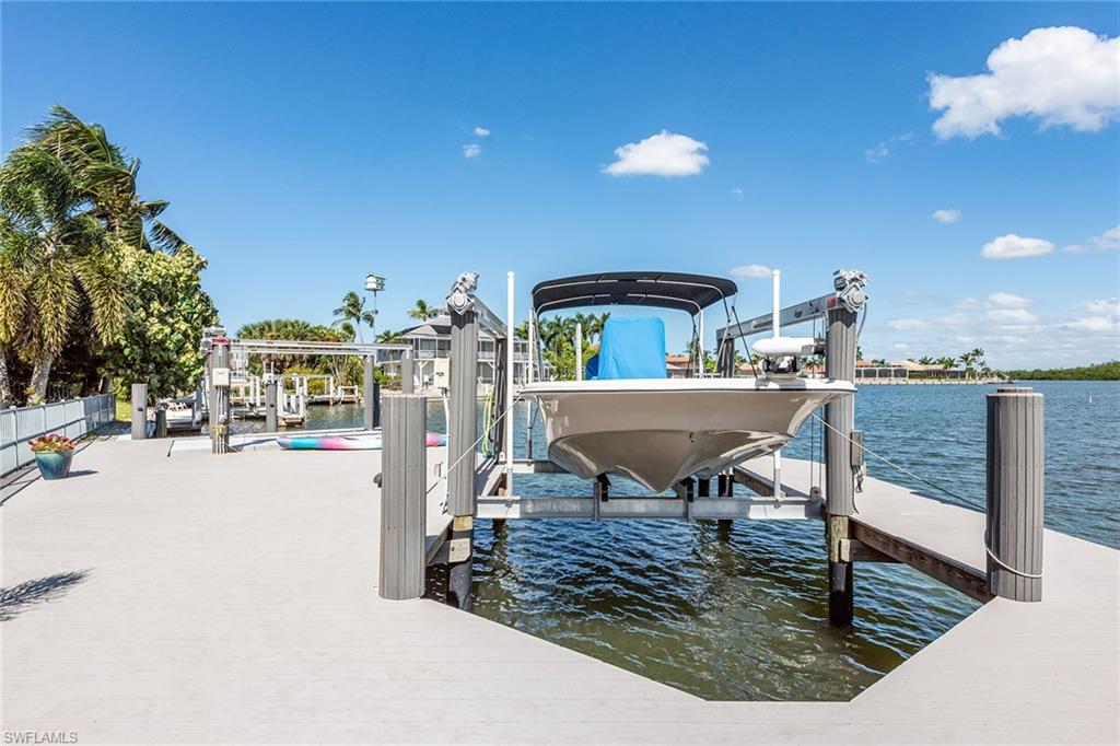 MARCO BEACH - Residential