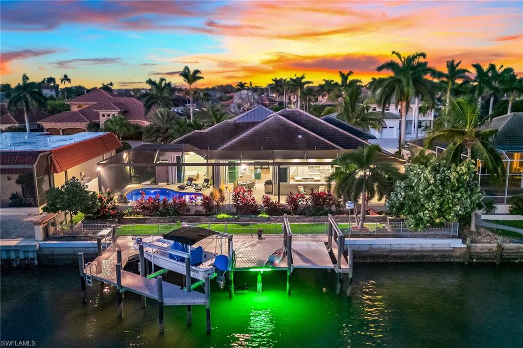 MARCO BEACH - Residential
