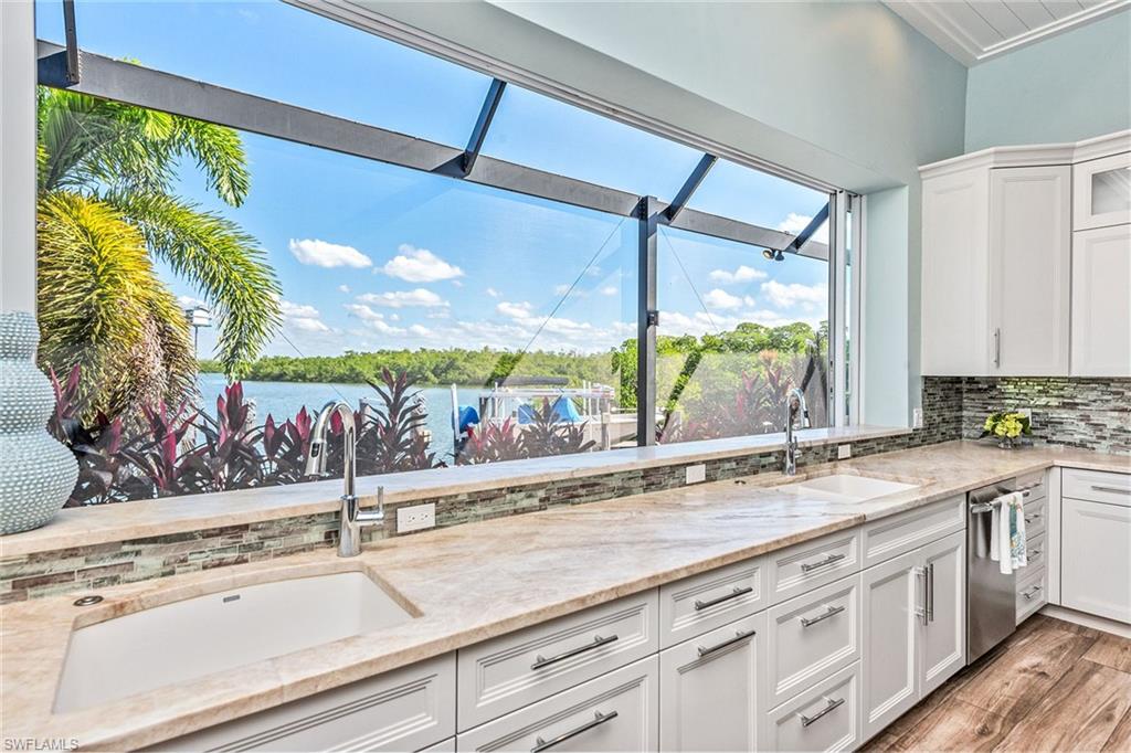 MARCO BEACH - Residential
