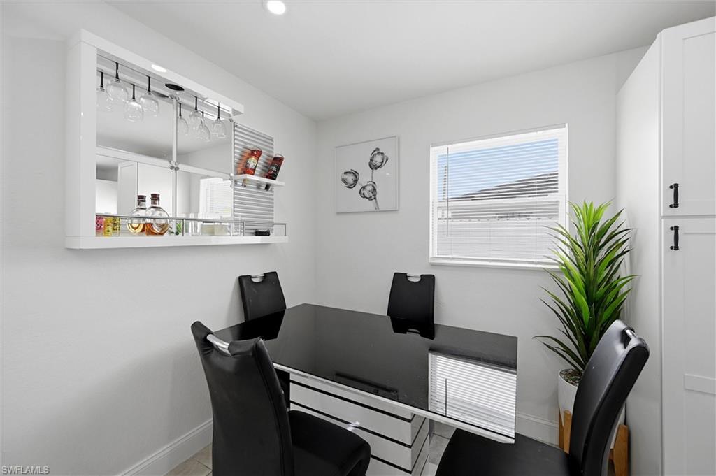 SABAL PALM GARDENS - Residential