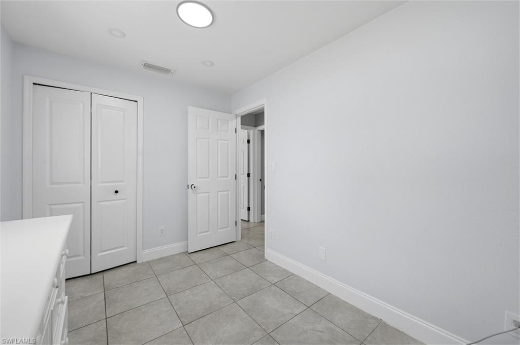 SABAL PALM GARDENS - Residential