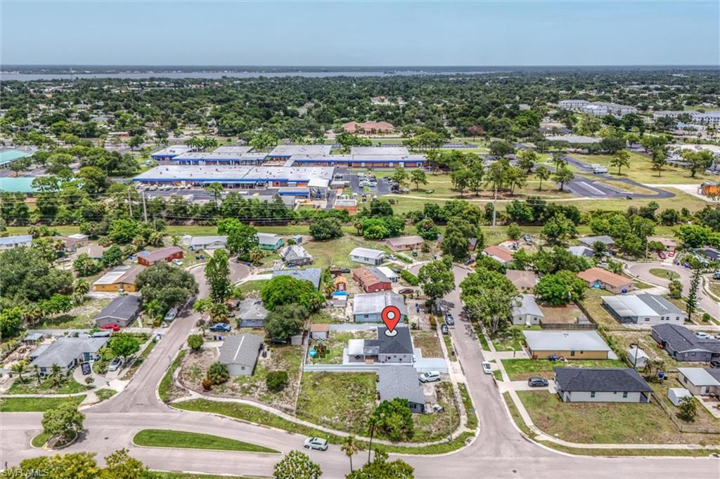 SABAL PALM GARDENS - Residential